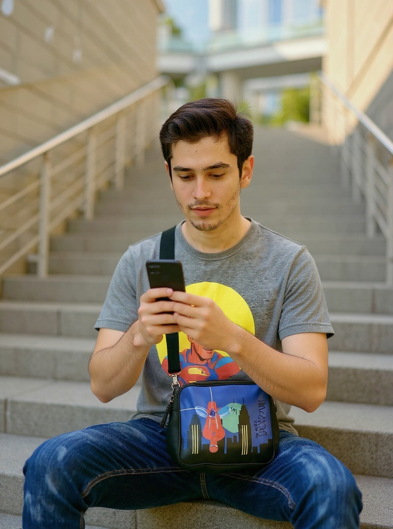 Spiderman Messenger Bag | 18L Polyester with Adjustable Strap | Gift for Marvel Fans