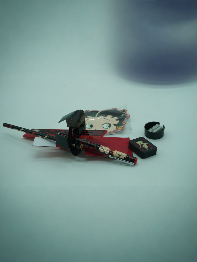 Betty Boop Chic Mug and Stationery Set