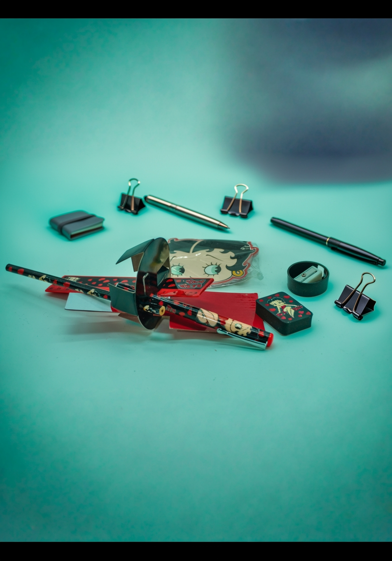 Betty Boop Chic Mug and Stationery Set